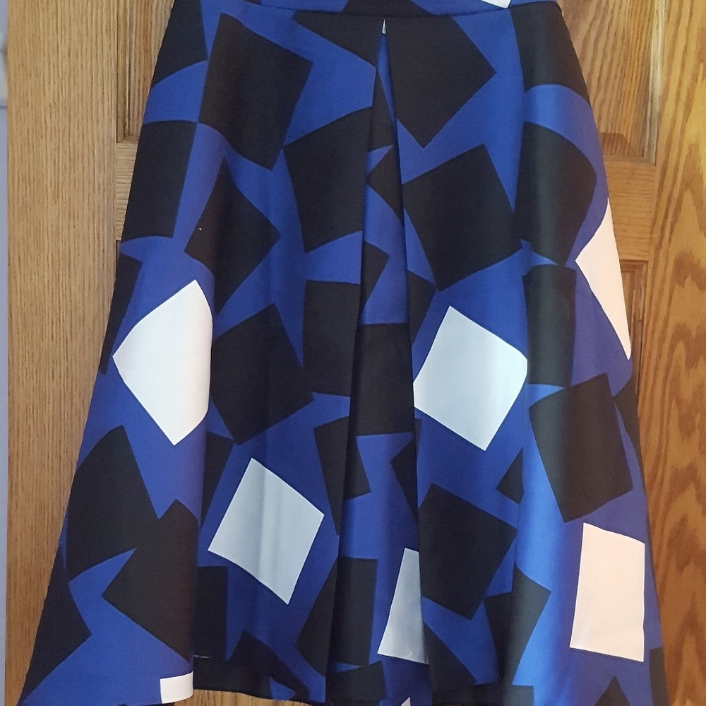 Geometric Print Skirt